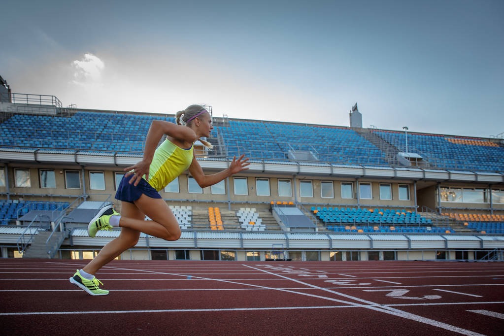 波媒：什琴斯尼在加盟巴萨前考虑参加波兰第七级别联赛